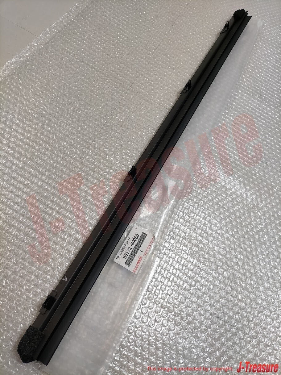 TOYOTA LAND CRUISER LX570 Genuine Front Door Glass Inner Weatherstrip RH LH Set