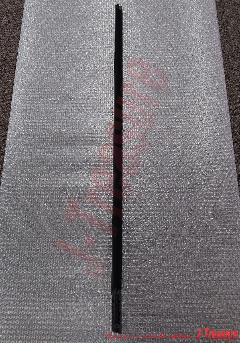 HONDA ACCORD CL7 EURO R Genuine Front Door Molding Right 72410-SEA-J02 OEM