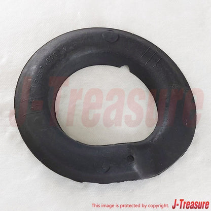 TOYOTA LAND CRUISER KZJ78 1995 Rear Coil Spring Insulator Upper & Lower Set