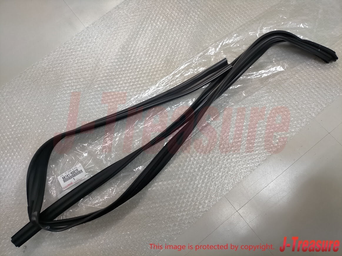 TOYOTA LAND CRUISER 91-97 LX450 96-97 Genuine Front Door Glass Run Right OEM