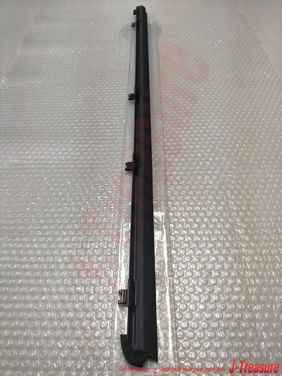 TOYOTA 4RUNNER 10-22 Genuine Front Door Glass Inner Weatherstrip LH 68172-60080