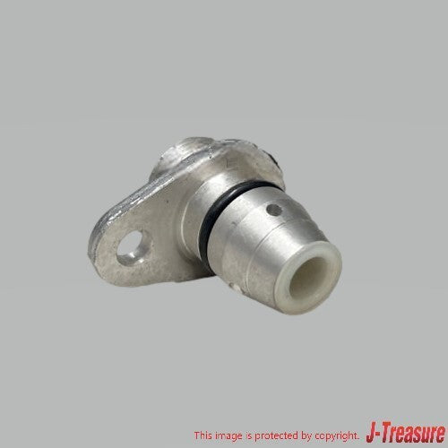 NISSAN SUNNY B110 B120 1975-1982 Genuine Speedometer Pinion Sleeve 32707-H1000
