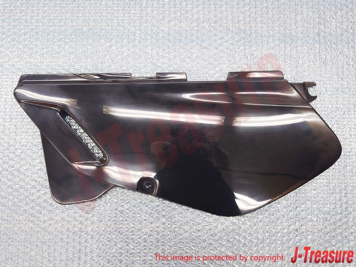 SUZUKI DR650SE '00-01 '08-09 2011 2017 2019 '22-23 Genuine Frame Cover R & L Set