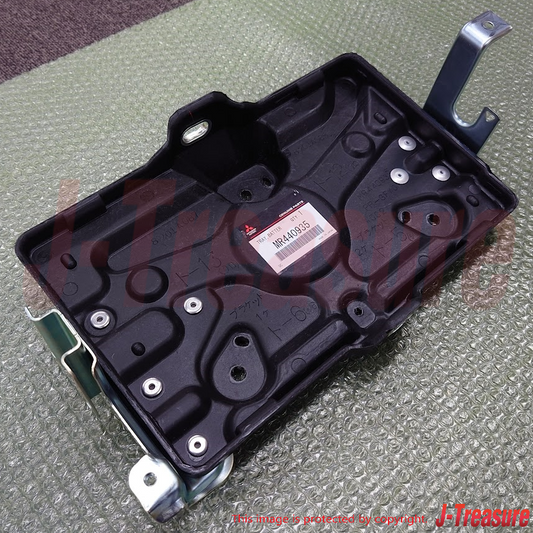 MITSUBISHI MONTERO PAJERO V6#W V7#W 01-06 Genuine Battery Tray MR440935 OEM
