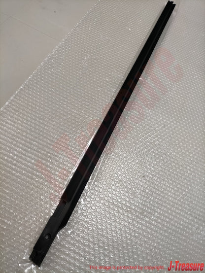 NISSAN 240SX S13 89-94 Genuine Front Door Outside Molding RH 80820-35F20 OEM