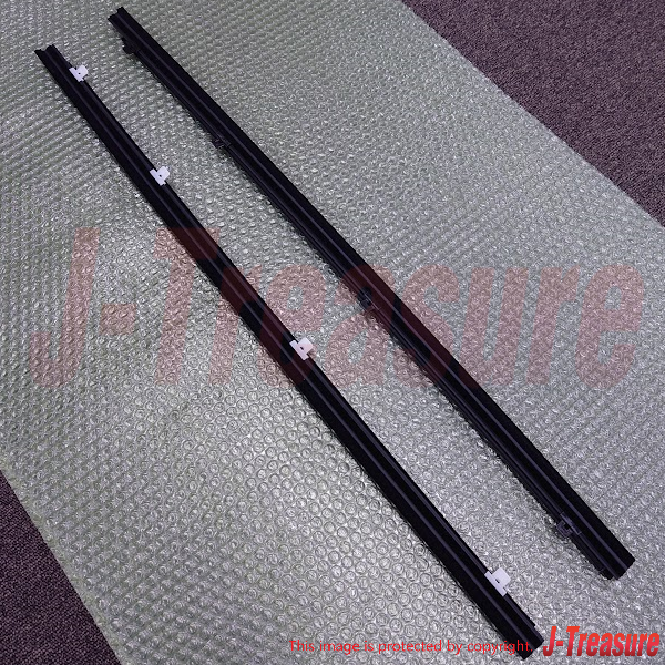 TOYOTA 4RUNNER VZN130 90-95 Genuine Fr/Door Glass Outer Weatherstrip RH & LH Set
