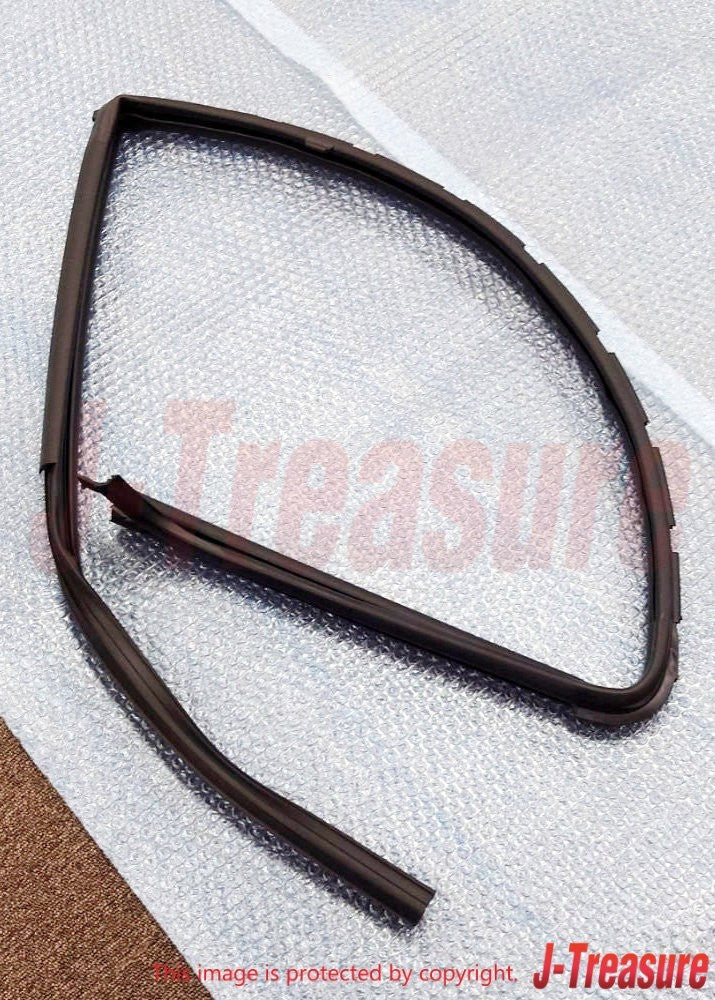 NISSAN NV200 M20 Genuine Front Door Glass Run Rubber RH & LH Set OEM