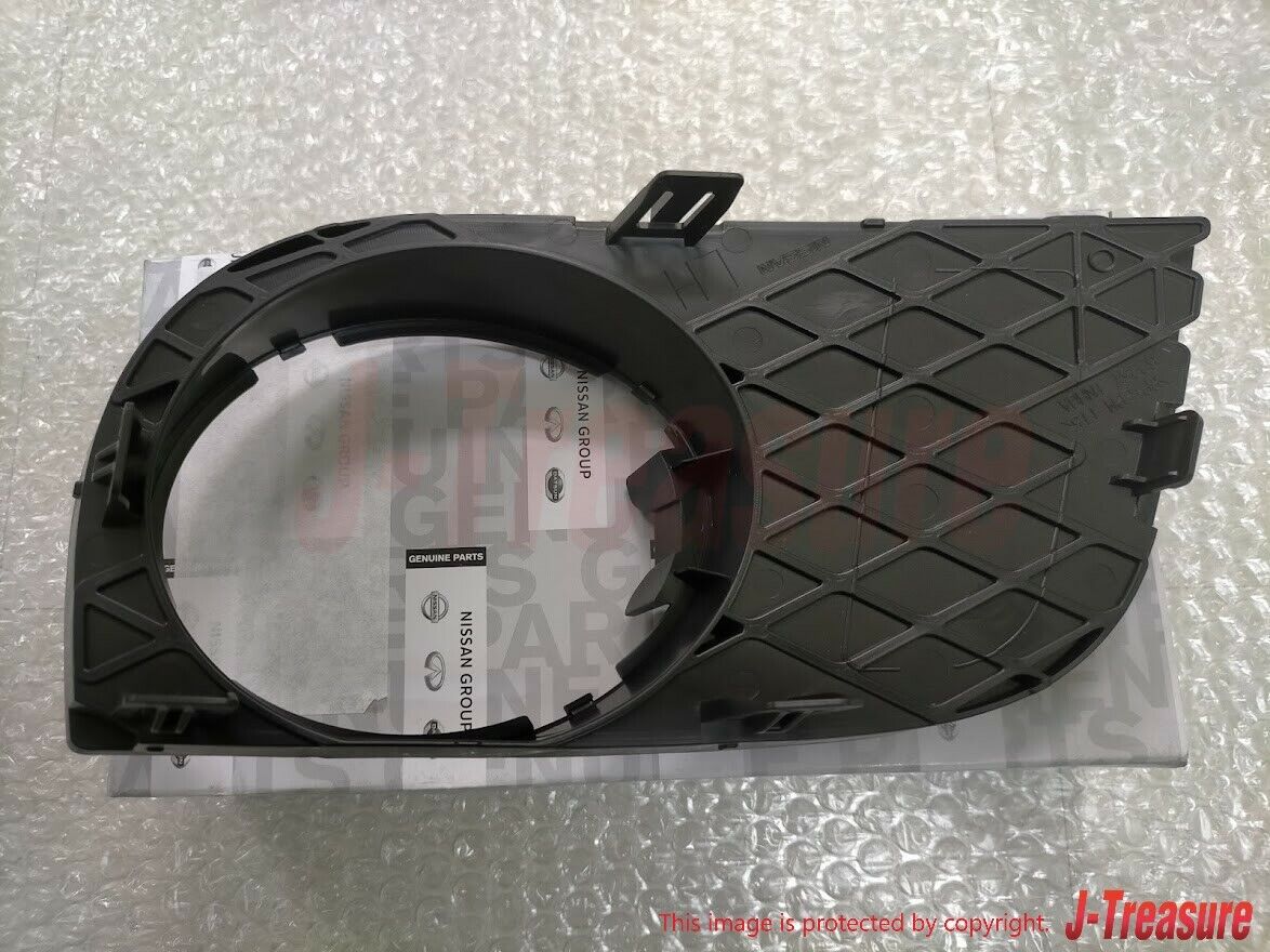 NISSAN INFINITY G25 G35 G37 Q40 V36 SEDAN Genuine Fog Lamp Trim Panel RH LH OEM