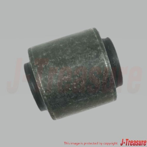 TOYOTA LAND CRUISER KZJ78 '90-96 Genuine Rear Lateral Control Rod Bush OEM