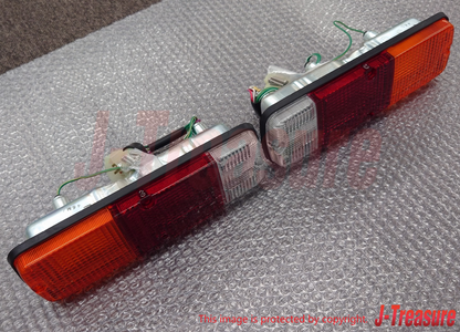 TOYOTA LAND CRUISER 40 Genuine Rear Combination Lamp Assy Right & Left Set OEM