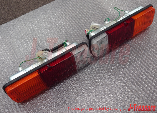 TOYOTA LAND CRUISER 40 Genuine Rear Combination Lamp Assy Right & Left Set OEM