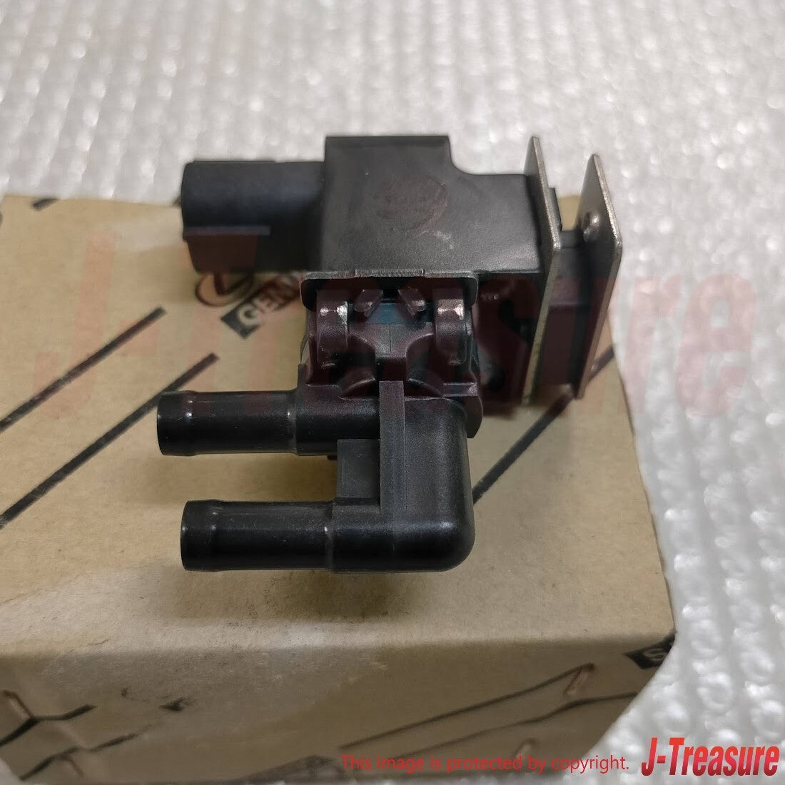 TOYOTA 4RUNNER VZN18# 00-02 Genuine Vacuum Switching Valve 25860-75230 OEM