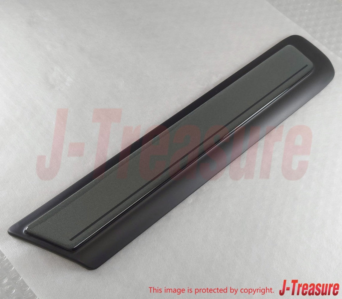 TOYOTA LAND CRUISER FZJ80 '95-04 Genuine Quarter Outside Moulding RH & LH Set