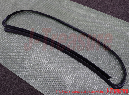 HONDA CIVIC 88-91 EF# Genuine Front Window Molding Windshield 73150-SH3-305 OEM