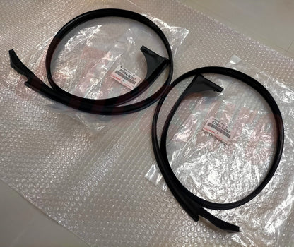 TOYOTA LEXUS LS430 01-06 Genuine Front Door Weatherstrip Upper RH & LH Set OEM