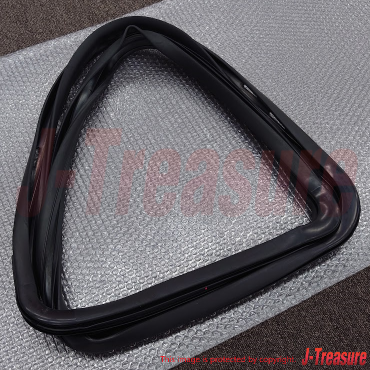 NISSAN SAFARI HARDTOP Y60 91-95 Genuine Side Window Weather Strip RH 83332-01J00