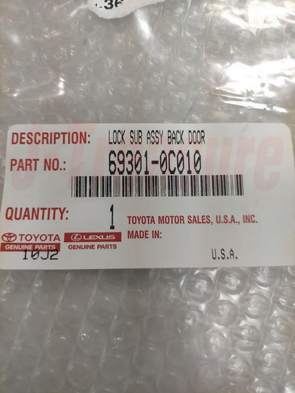TOYOTA SEQUOIA 2001-2007 Genuine Rear Tailgate Lock Latch Assy 69301-0C010 OEM