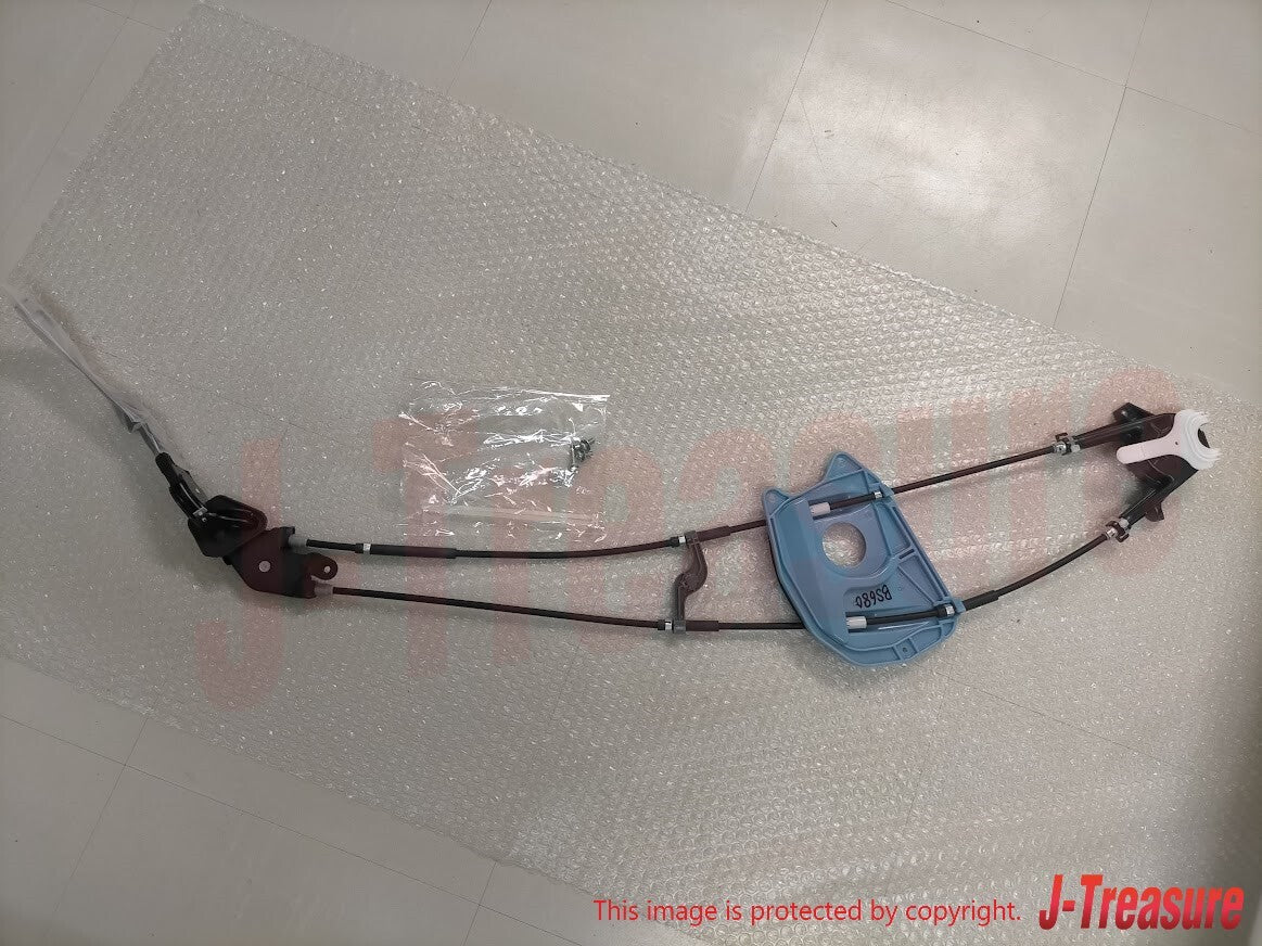 TOYOTA ALPHARD Genuine Slide Door Attachment Control Right Side 69631-58010 OEM