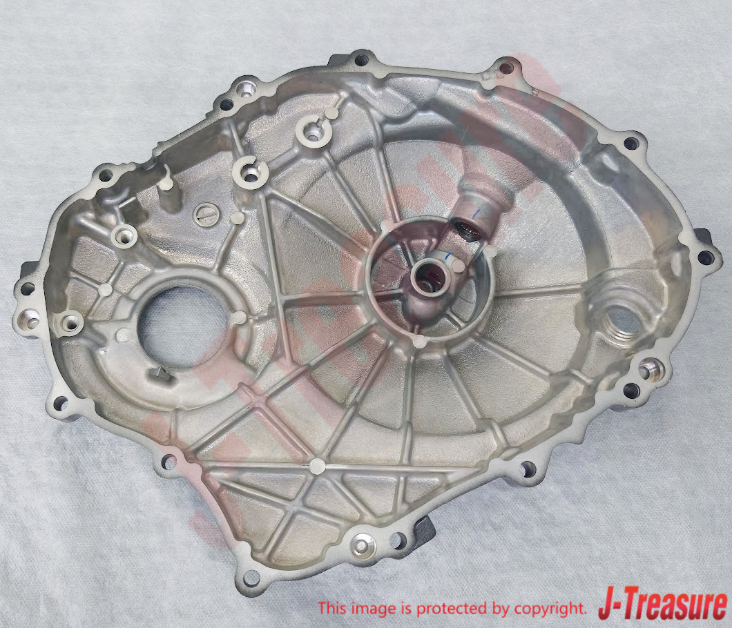 HONDA CBR600RR 2009-2024 Genuine Crankcase Cover RH 11330-MFJ-A41 OEM