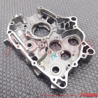 HONDA CRF110F 2013-2024 Genuine Crankcase RH 11100-KWW-740 OEM