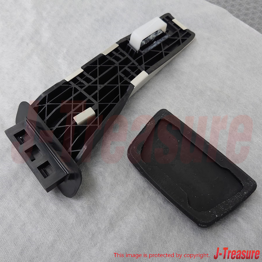 TOYOTA LEXUS LS460 LS460L LS600h LS600hL Genuine Accelerator Brake Pedal Set OEM