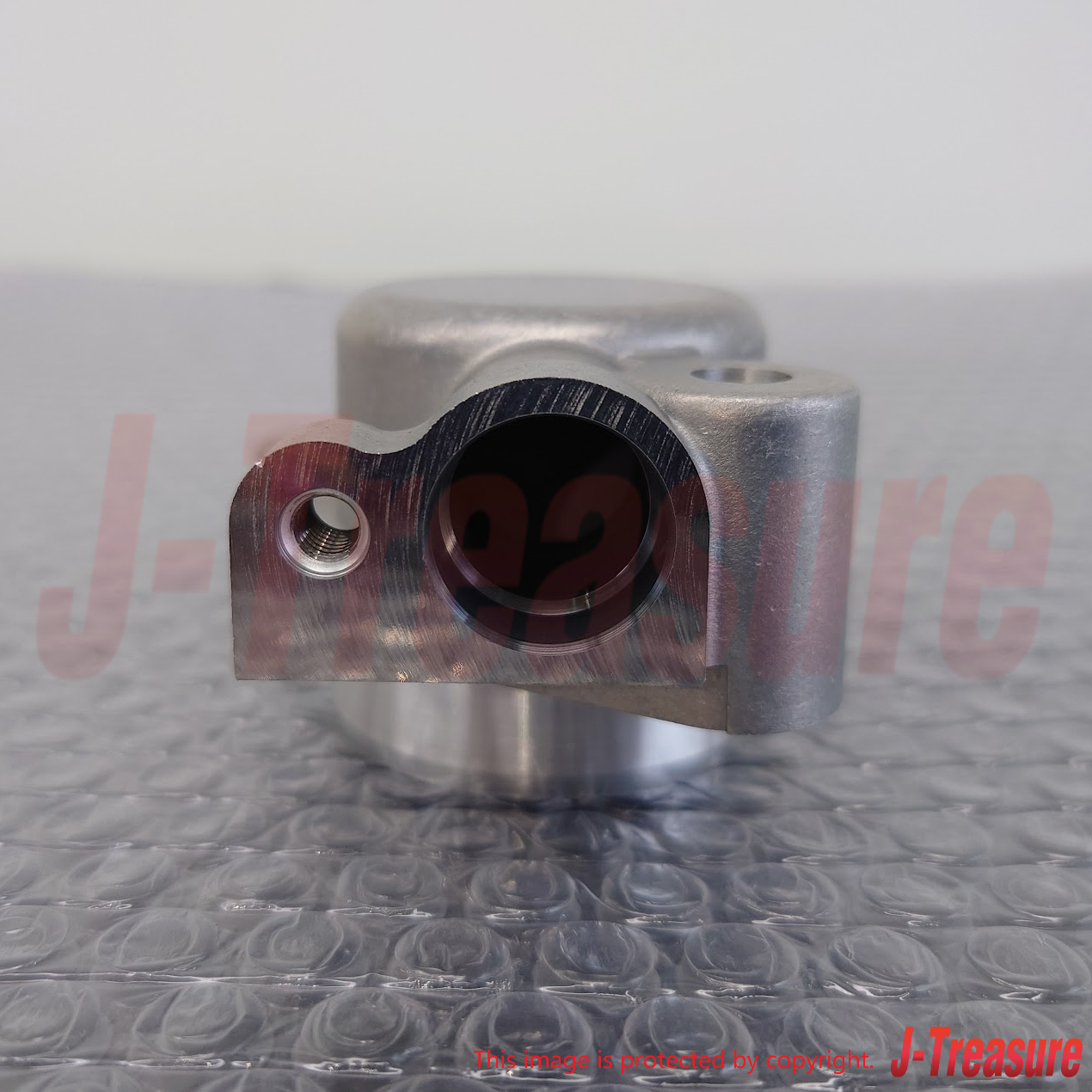 MITSUBISHI MONTERO V75W Genuine Camshaft Position Sensor Support MD363657 OEM