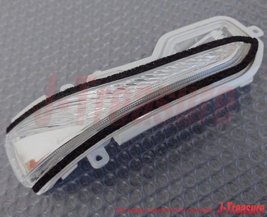 INFINI QX30 H15E 2017-2019 Genuine Side Turn Signal Lamp Assy RH 26160-4GA0A OEM