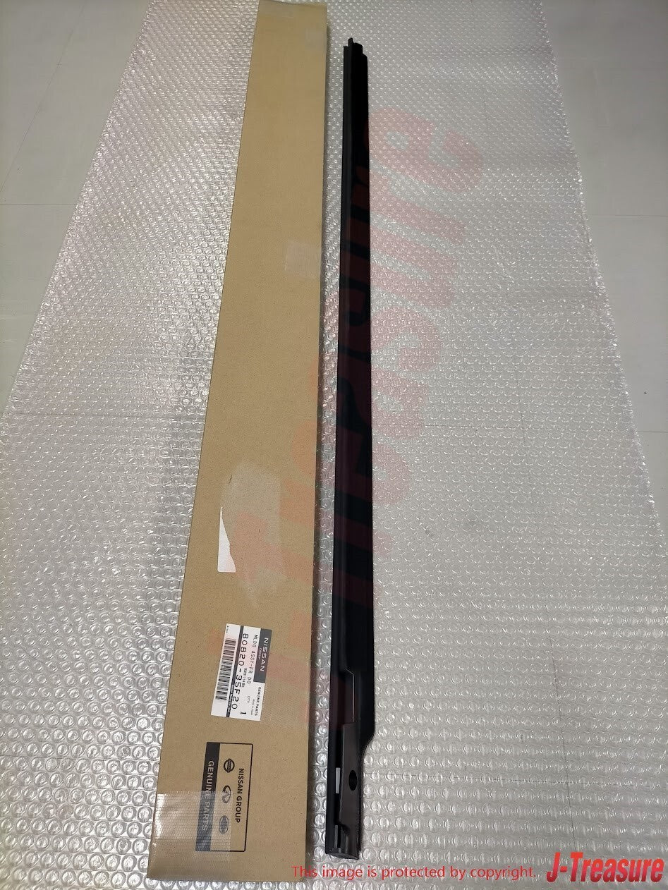 NISSAN 240SX S13 89-94 Genuine Front Door Outside Molding Right & Left Set OEM