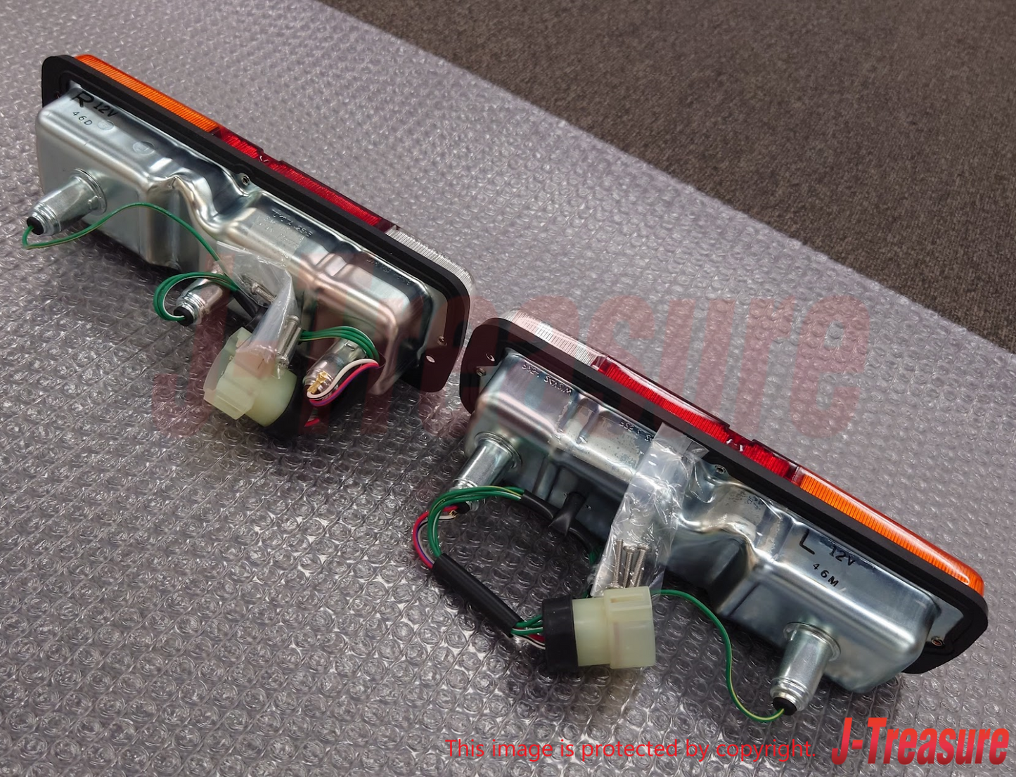 TOYOTA LAND CRUISER 40 Genuine Rear Combination Lamp Assy Right & Left Set OEM