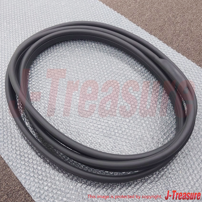 TOYOTA LAND CRUISER FZJ80 Genuine Back Door Weatherstrip 67881-60021 OEM