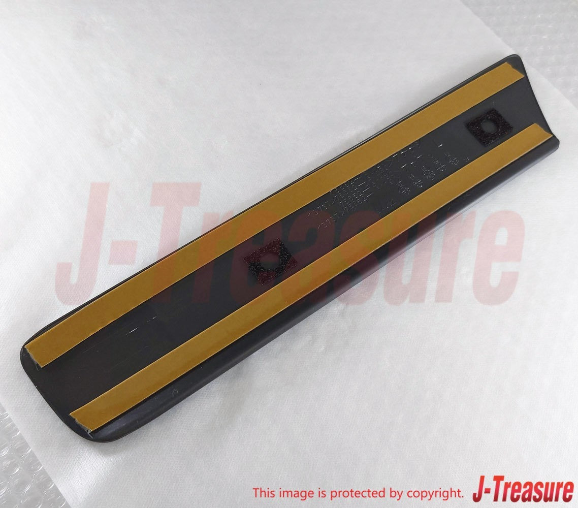 TOYOTA LAND CRUISER FZJ80 '95-04 Genuine Quarter Outside Moulding LH OEM