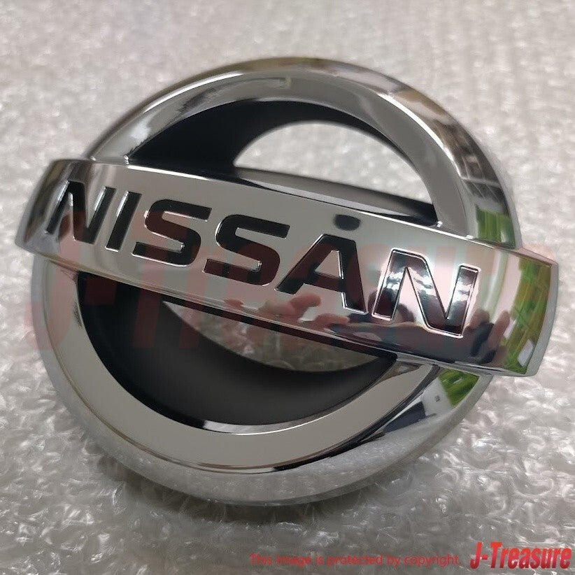 NISSAN SKYLINE V35 G35 COUPE 03-07 Genuine Front Grille Emblem 62890-AM900 OEM