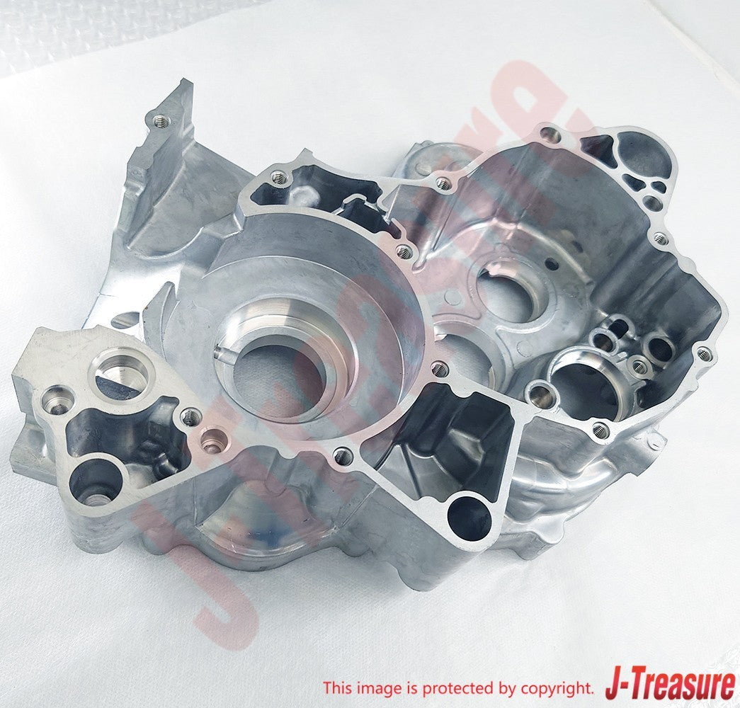 YAMAHA YZ125 '22-26 YZ125X '23-26 Genuine Crankcase No.2 B4X-15121-00-00 OEM