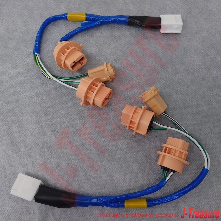 LEXUS LS430 UCF30 01-04 Genuine Rear Combi Lamp Socket & Wire 81555-50100 x2 Set
