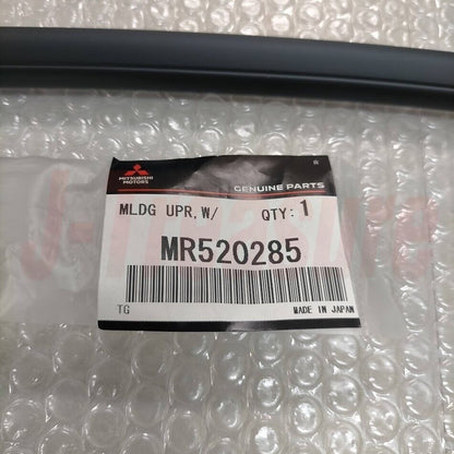MITSUBISHI LANCER Evo 7 8 9 Genuine Front Windshield Upper Moulding MR520285 OEM