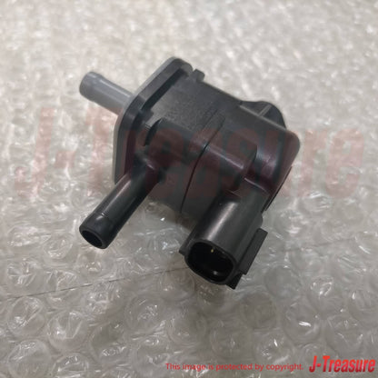 TOYOTA 4RUNNER SCION XA XB Genuine Duty Vacuum Switching Valve 90910-12276 OEM