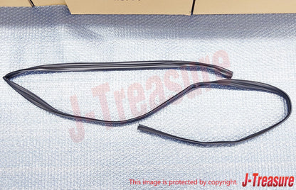 TOYOTA 4RUNNER 85-89 Genuine Front Door Glass Run Channel No Vent 6814189107 OEM