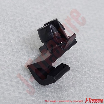 TOYOTA TACOMA GRN245 1995-2008 Genuine Tail Gate Handle Snap 69759-20110 OEM
