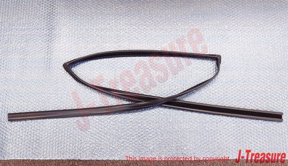 TOYOTA LAND CRUISER UZJ100 '98-07 Genuine Rear Door Glass Run RH & LH Set OEM