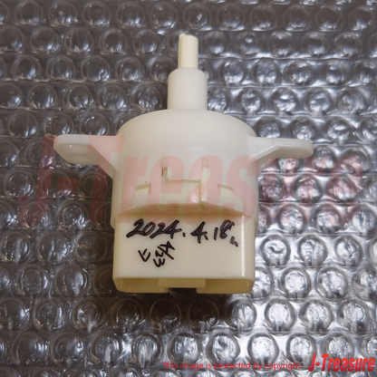 TOYOTA HIGHLANDER ACU20L 01-07 Genuine Heater Blower Switch 84732-48010 OEM