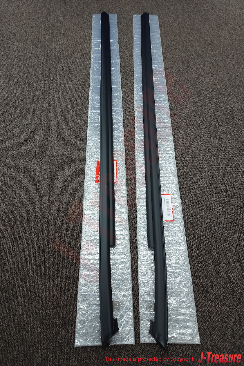 HONDA CIVIC EF9 1988-1989 Genuine Front Door Window Molding Right & Left Set OEM