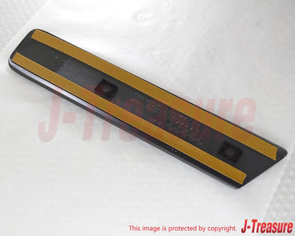 TOYOTA LAND CRUISER FZJ80 '95-04 Genuine Quarter Outside Moulding LH OEM