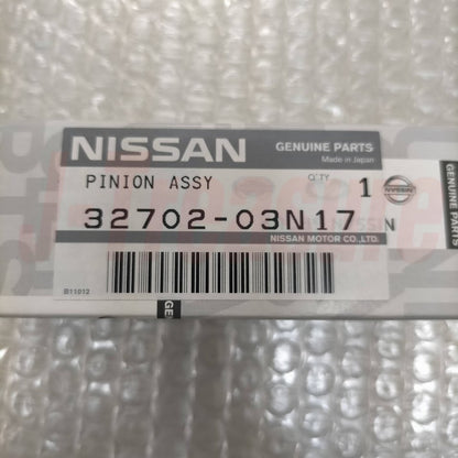 NISSAN VAN GC22 '87-88 Genuine Speedometer Pinion Assy 32702-03N17 M/T RWD 17T