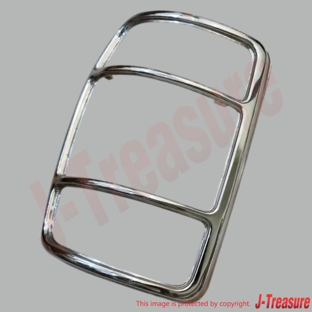 DATSUN 1200 NISSAN SUNNY TRUCK B120 Genuine Combination Lamp Rim LH 26557-G1000