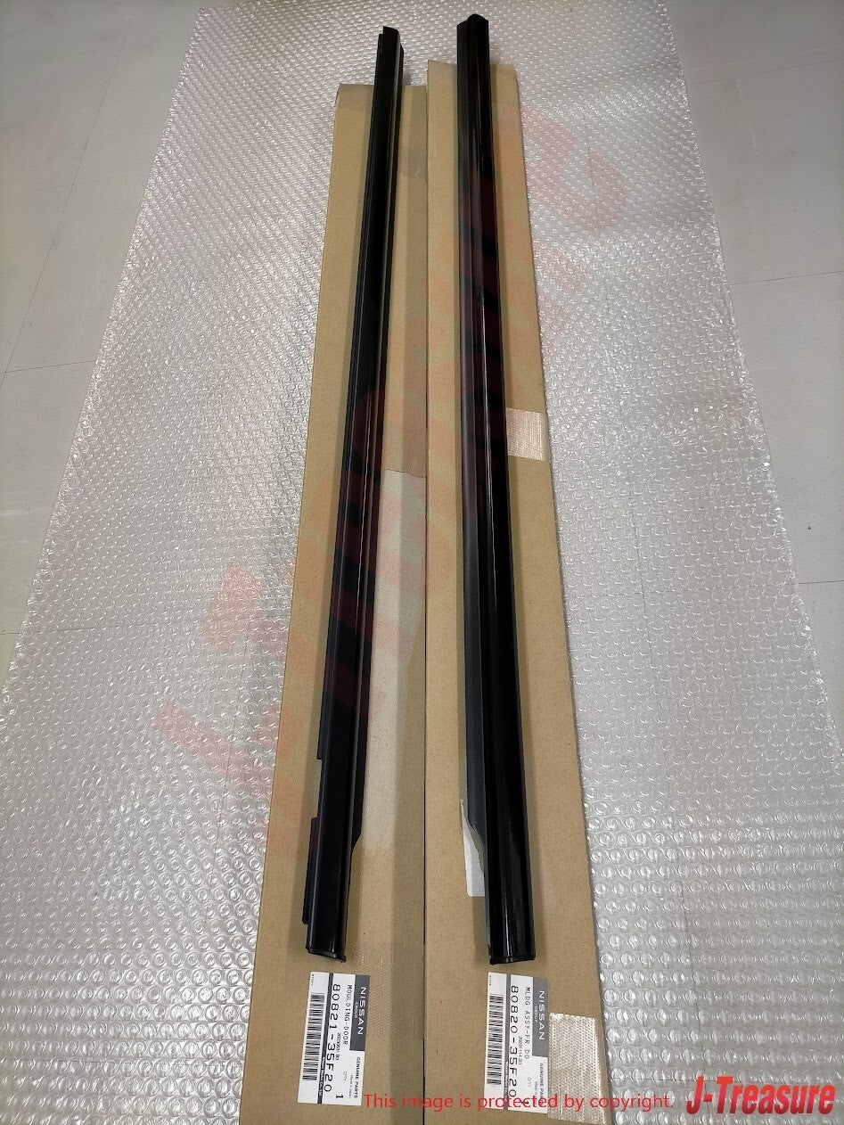 NISSAN 240SX S13 89-94 Genuine Front Door Outside Molding Right & Left Set OEM