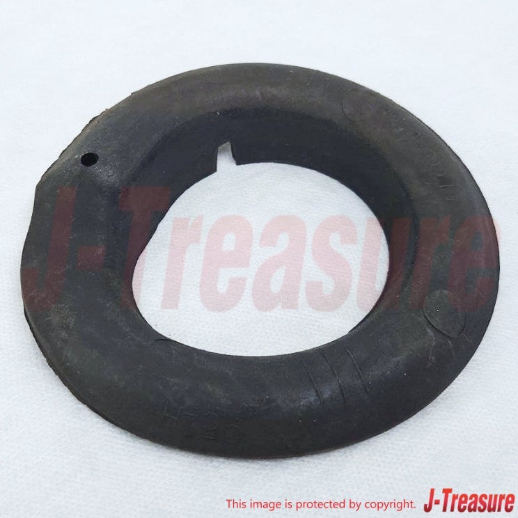 TOYOTA LAND CRUISER KZJ7# 1995 Genuine Rear Coil Spring Insulator Lower x2 Set