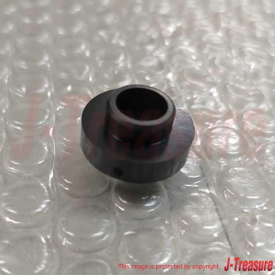 MAZDA MX-5 MIATA 1990-2005 Genuine Fuel Distributor Insulator B675-13-158 OEM