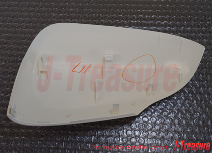 TOYOTA PRIUS C NHP10 12-19 Genuine Outer Mirror Cover Right *082* 87915-52170-A2