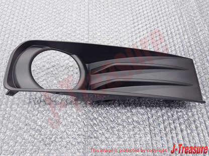 TOYOTA COROLLA RUMION NZE151 ZRE15# Genuine Fog Lamp Cover RH 81481-12210 OEM