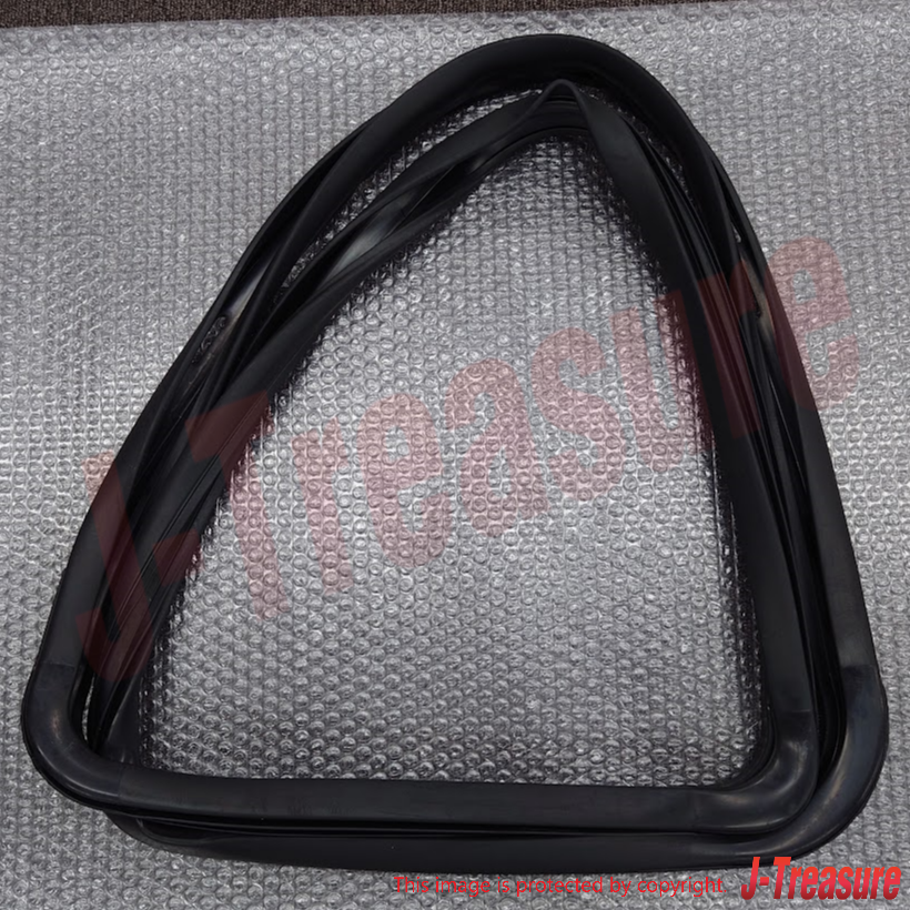 NISSAN SAFARI HARDTOP Y60 91-95 Genuine Side Window Weather Strip RH 83332-01J00